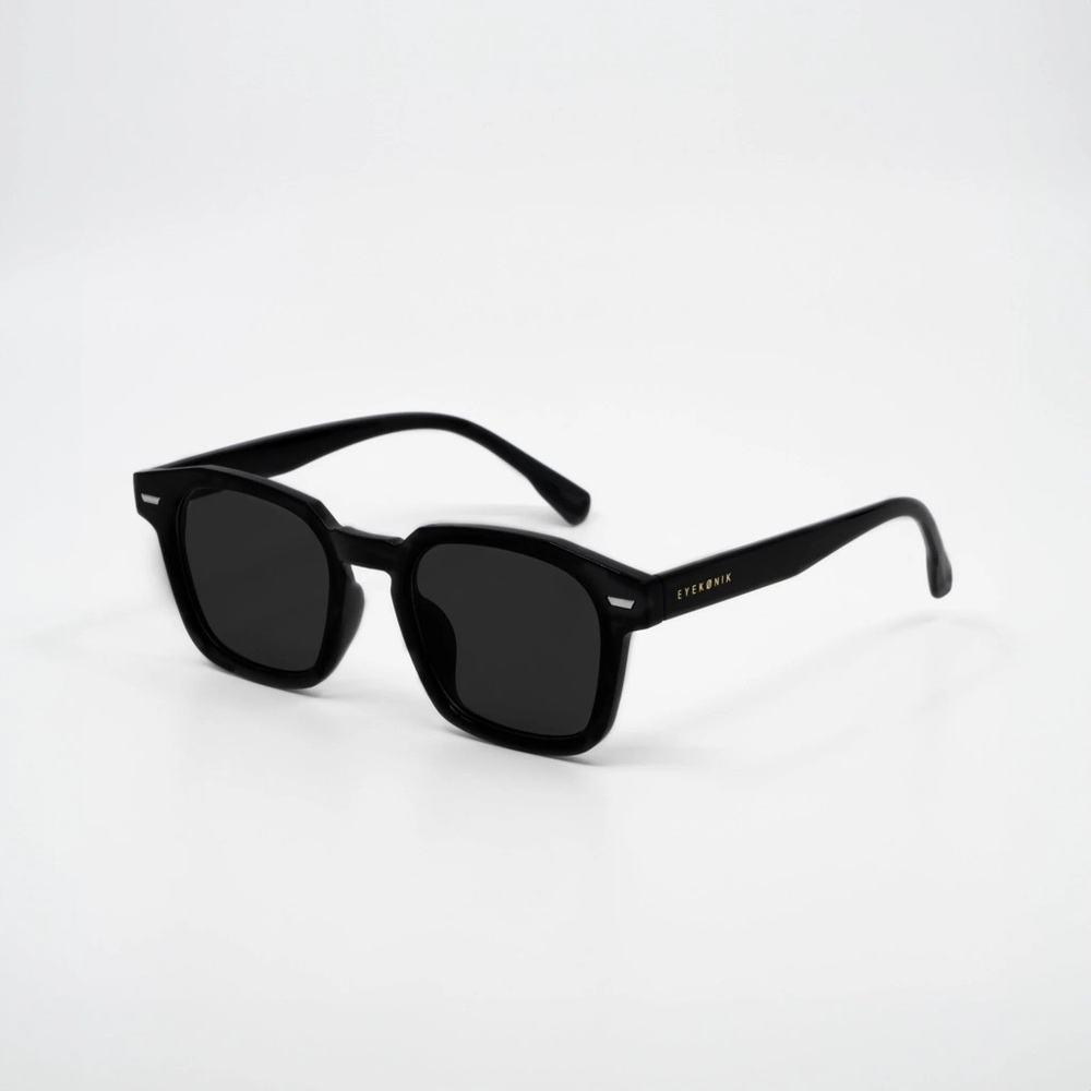 Eyewear by Eyekonik Black Glasses